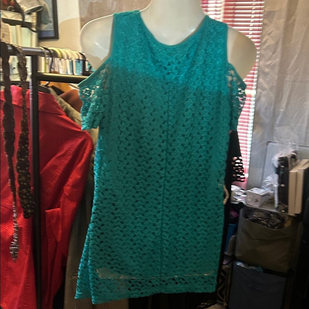 Teal Lace Cold Shoulder Top BNWT - Picture 5 of 6